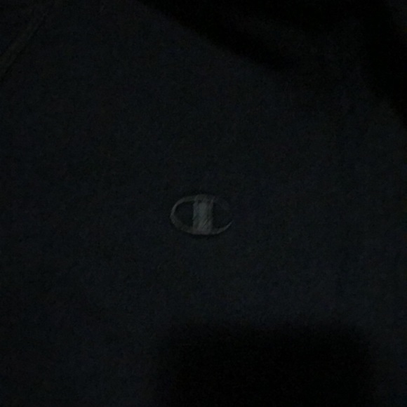 Champion Crewneck - Picture 3 of 4